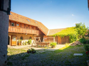 Bauernhof Lisa Offenstall und Taubenschlag